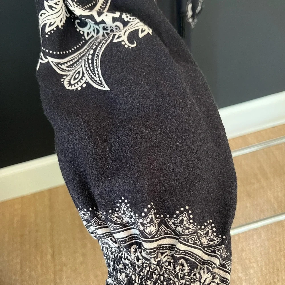 FARM Rio Black & White Paisley Maxi Dress - Picture 9 of 14